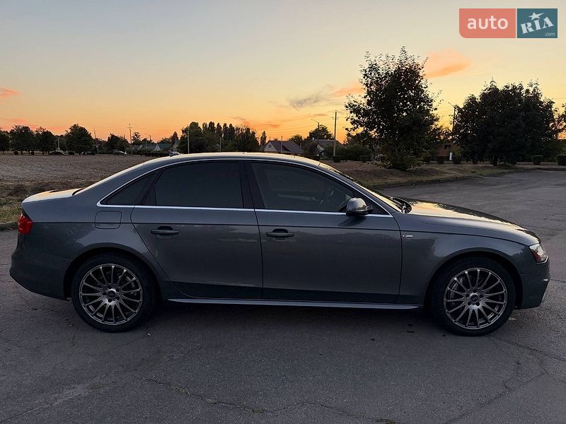 Седан Audi A4 2013 в Горішніх Плавнях