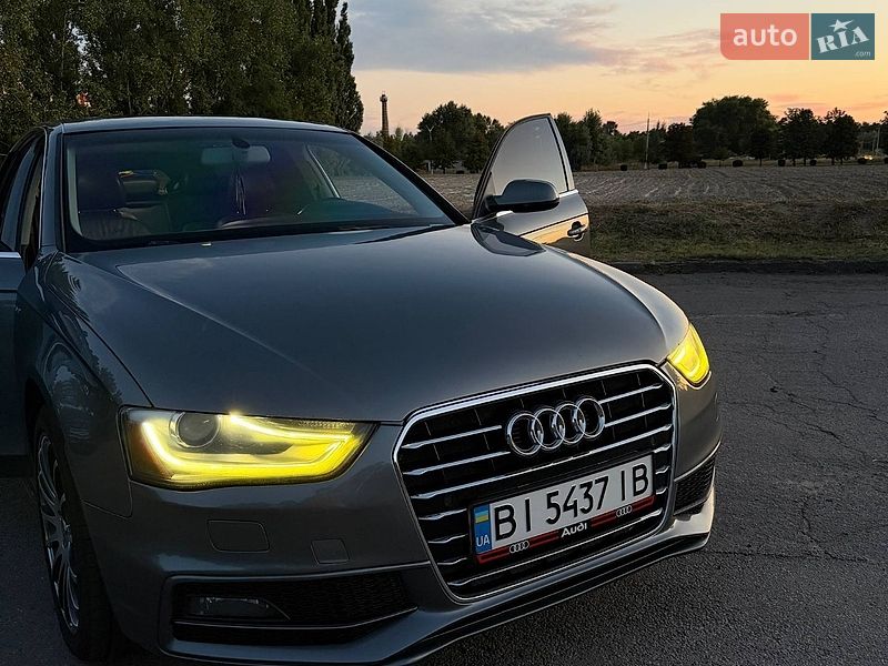 Седан Audi A4 2013 в Горішніх Плавнях