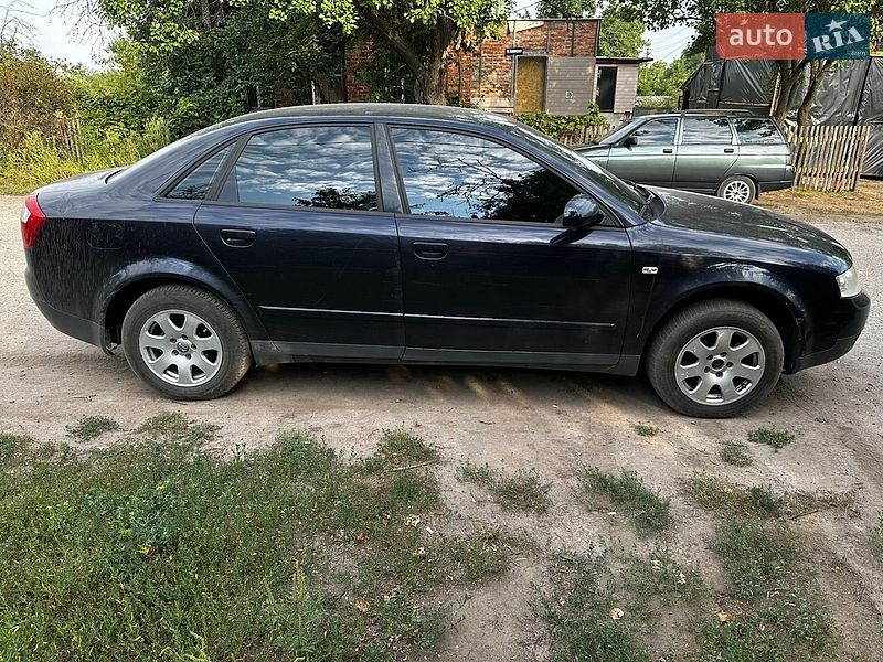 Седан Audi A4 2002 в Ізюмі