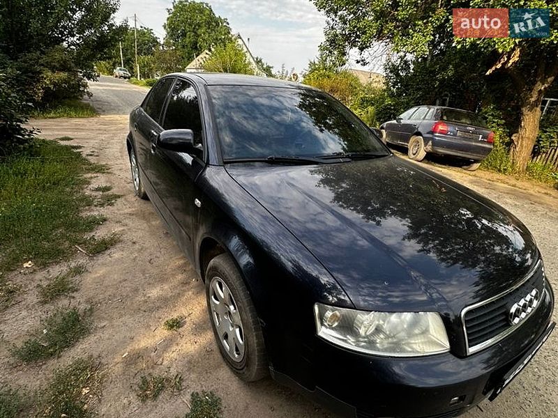 Седан Audi A4 2002 в Ізюмі