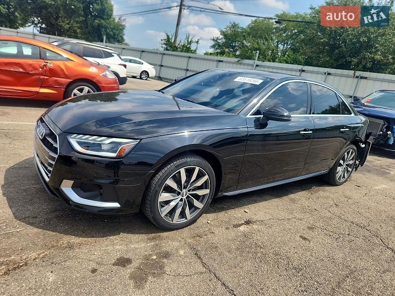 Седан Audi A4 2021 в Львові