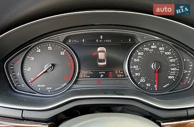 Седан Audi A4 2019 в Львові