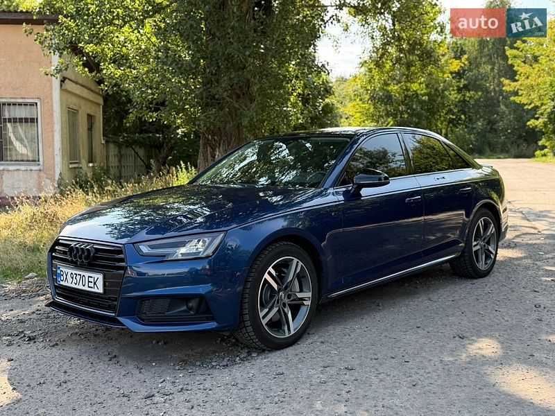 Седан Audi A4 2017 в Хмельницком