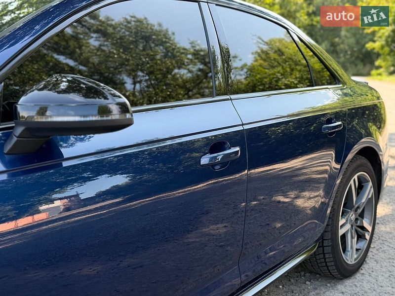 Седан Audi A4 2017 в Хмельницком