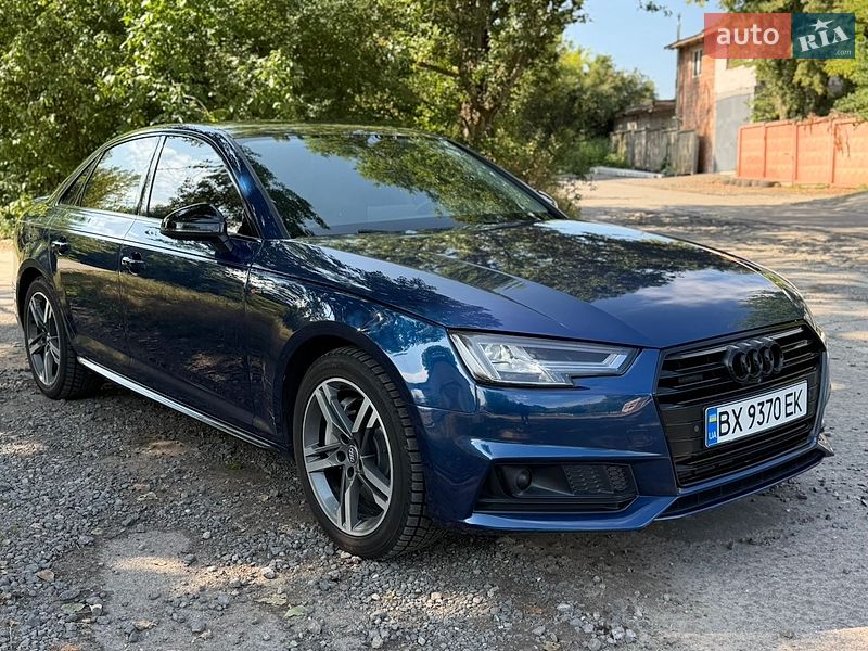 Седан Audi A4 2017 в Хмельницком