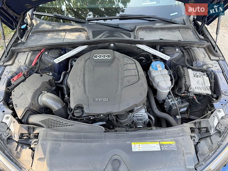 Седан Audi A4 2017 в Хмельницком