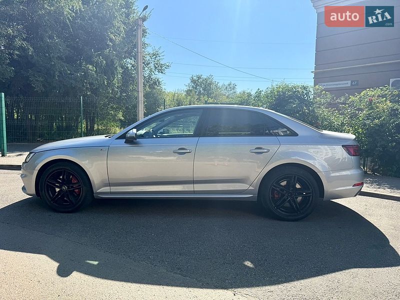 Седан Audi A4 2017 в Харькове