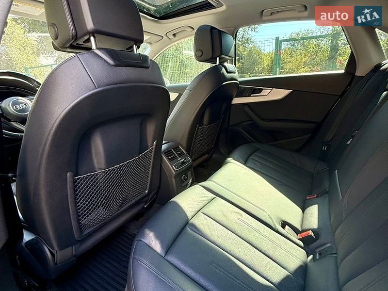 Седан Audi A4 2017 в Харькове