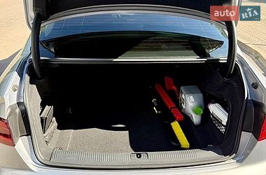 Седан Audi A4 2017 в Харькове