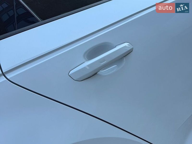 Седан Audi A4 2018 в Хмельницком