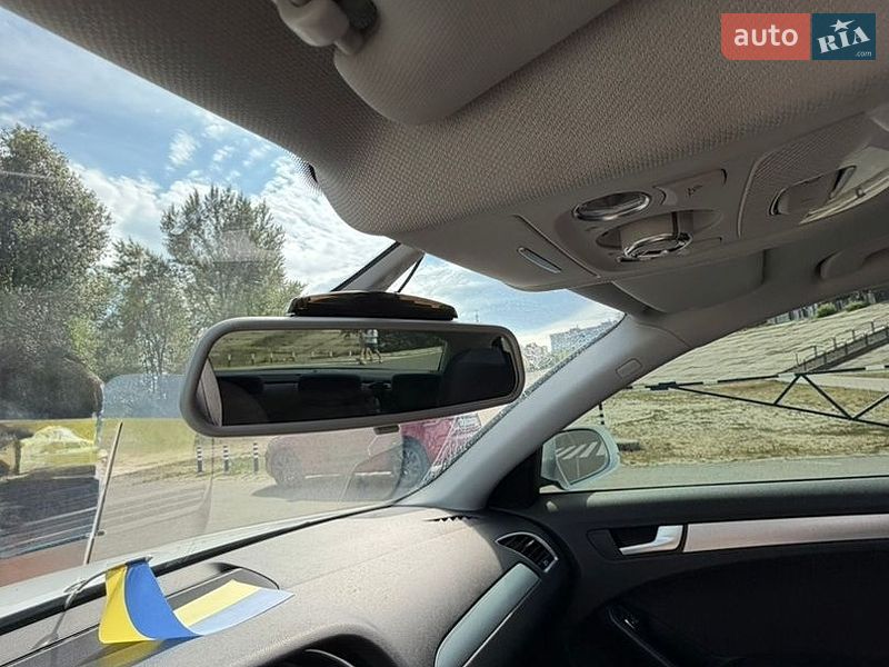 Седан Audi A4 2014 в Києві