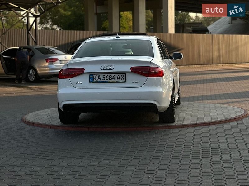 Седан Audi A4 2014 в Броварах