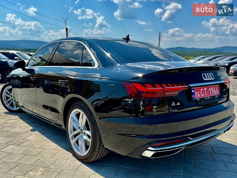 Седан Audi A4 2022 в Трускавце