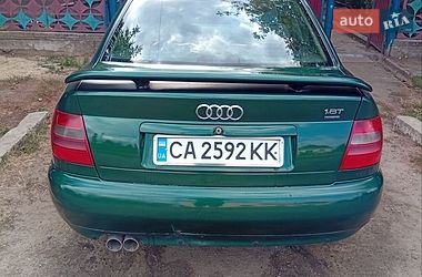 Седан Audi A4 1997 в Захарьевке