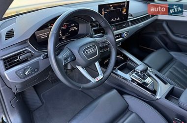 Седан Audi A4 2023 в Дніпрі