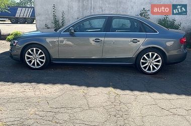 Седан Audi A4 2014 в Николаеве