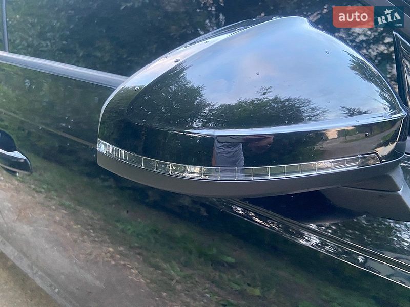 Седан Audi A4 2016 в Хмельницком