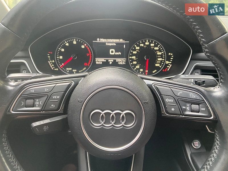 Седан Audi A4 2016 в Хмельницком