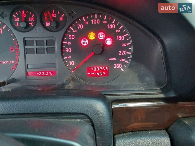 Универсал Audi A4 1997 в Новоселице