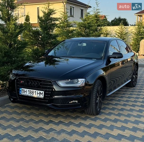 Седан Audi A4 2015 в Одессе