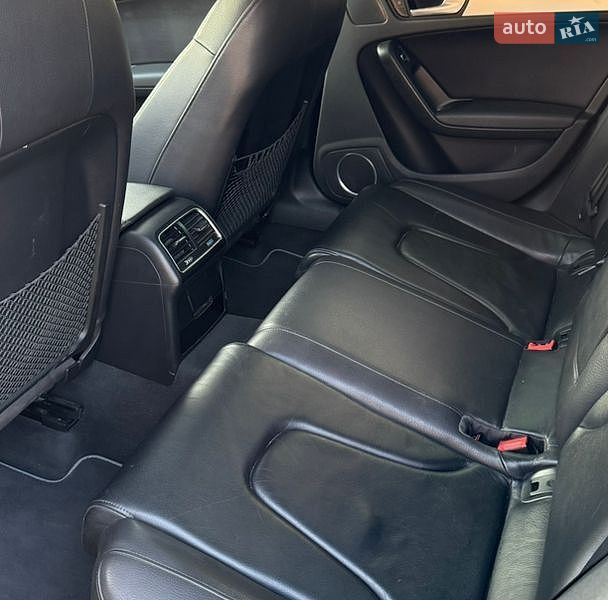 Седан Audi A4 2015 в Одессе