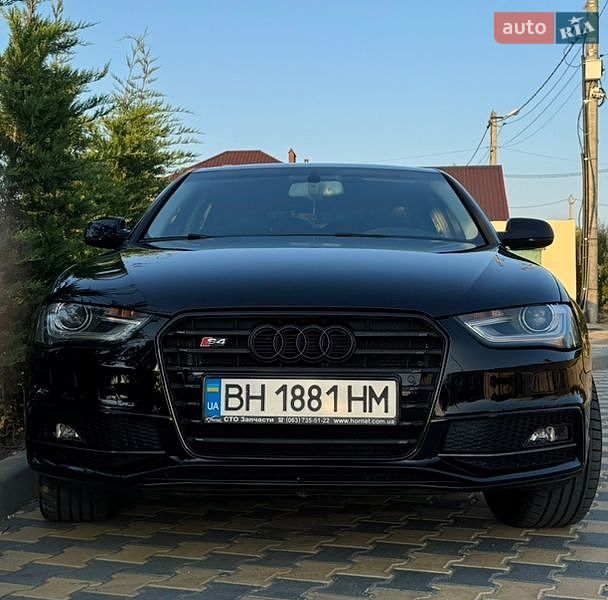 Седан Audi A4 2015 в Одессе