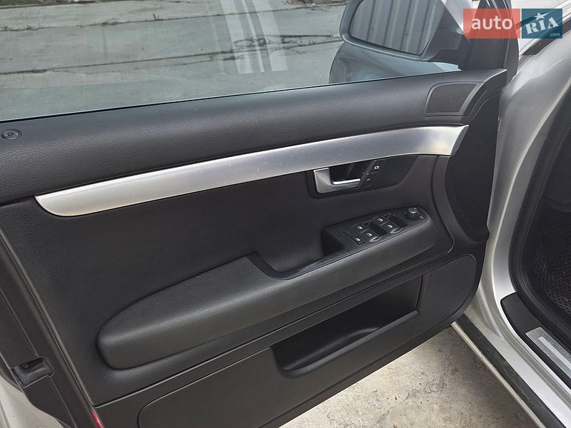 Седан Audi A4 2006 в Хмельницком