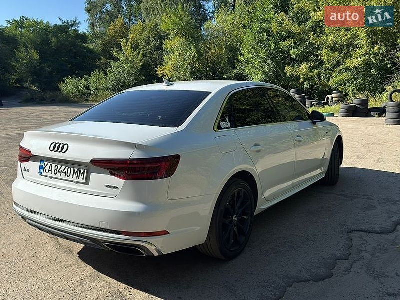 Седан Audi A4 2018 в Киеве