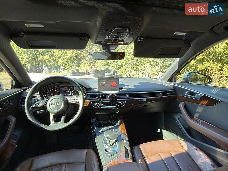 Седан Audi A4 2018 в Киеве