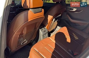 Седан Audi A4 2018 в Киеве