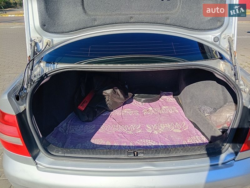 Седан Audi A4 2000 в Ірпені