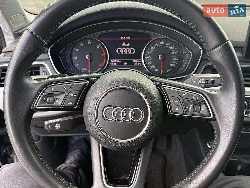 Седан Audi A4 2017 в Луцке