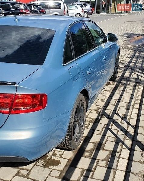 Седан Audi A4 2008 в Сарнах