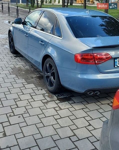 Седан Audi A4 2008 в Сарнах