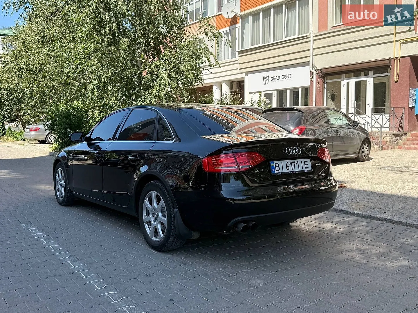 2010 Audi A4 - мініатюра 4