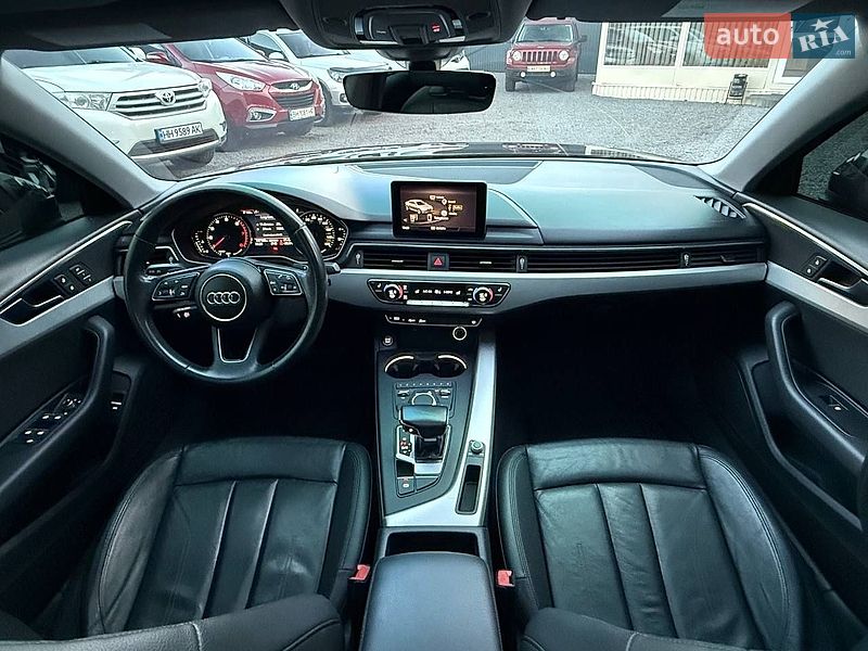 Седан Audi A4 2018 в Одесі