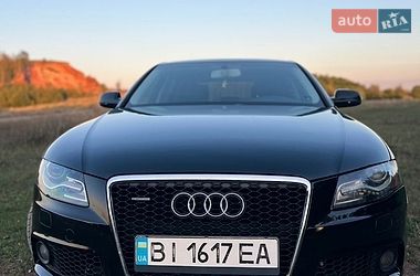 Седан Audi A4 2011 в Нововолынске