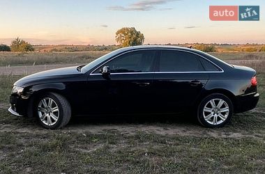 Седан Audi A4 2011 в Нововолынске