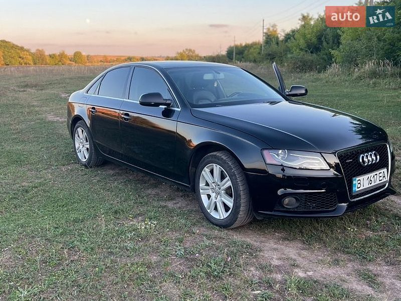 Седан Audi A4 2011 в Нововолынске