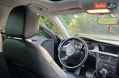 Седан Audi A4 2011 в Нововолынске