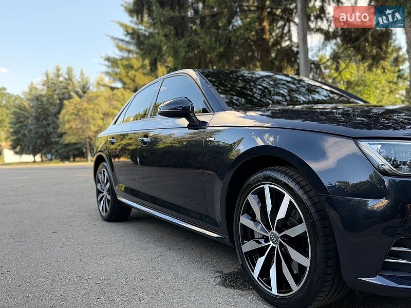 Седан Audi A4 2017 в Умані