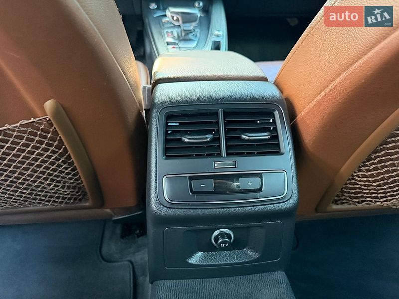 Седан Audi A4 2017 в Умані