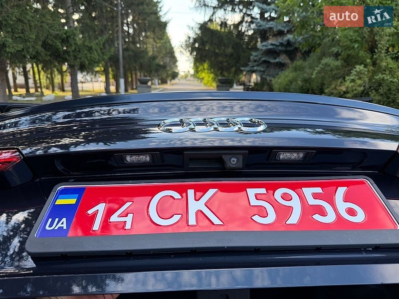 Седан Audi A4 2017 в Умані