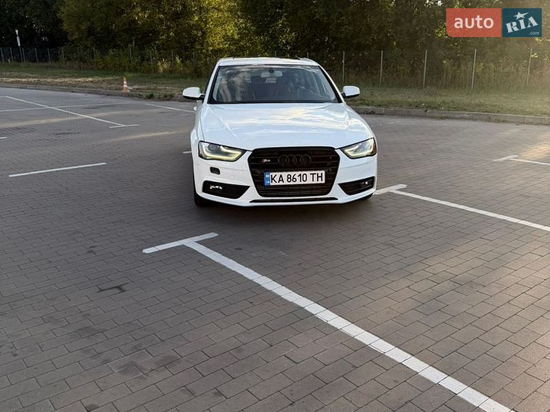 Седан Audi A4 2015 в Борисполі