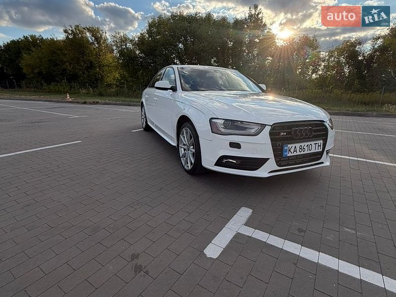 Седан Audi A4 2015 в Борисполі