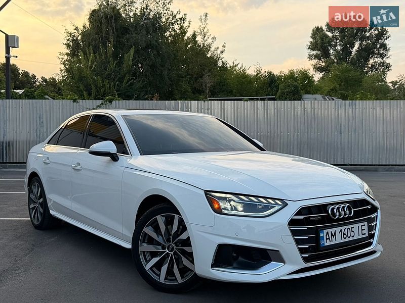 Седан Audi A4 2022 в Києві