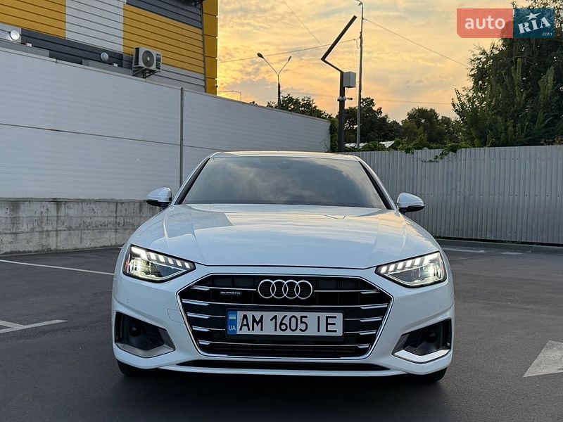 Седан Audi A4 2022 в Києві