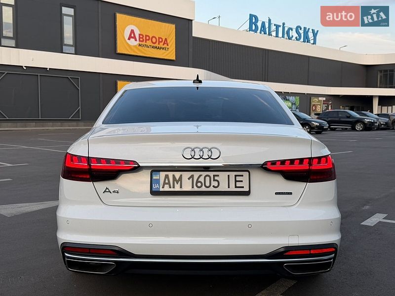 Седан Audi A4 2022 в Києві