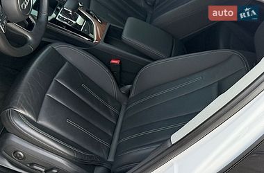Седан Audi A4 2022 в Києві
