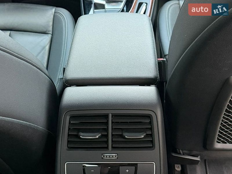 Седан Audi A4 2022 в Києві